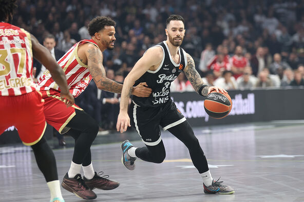 Partizan - Crvena zvezda (1).jpg