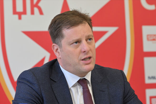 Stojan Vujko govori na konferenciji Džudo kluba Crvena zvezda
