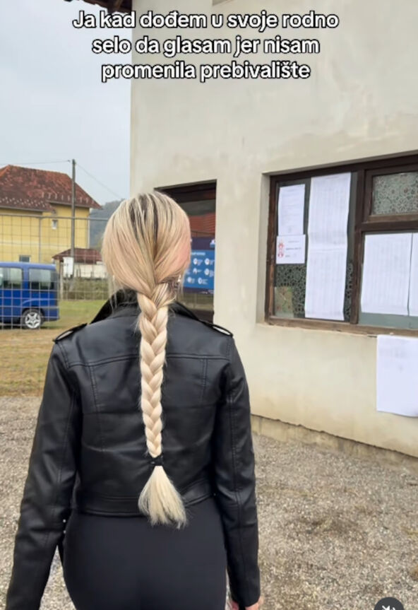 Anja Todorović glasanje.jpg