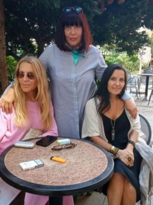 Verica Rakočević sa sestrom i ćerkom Elenom