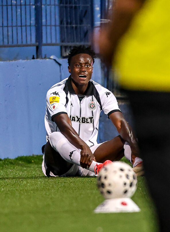 Demba Sek na utakmici Partizana