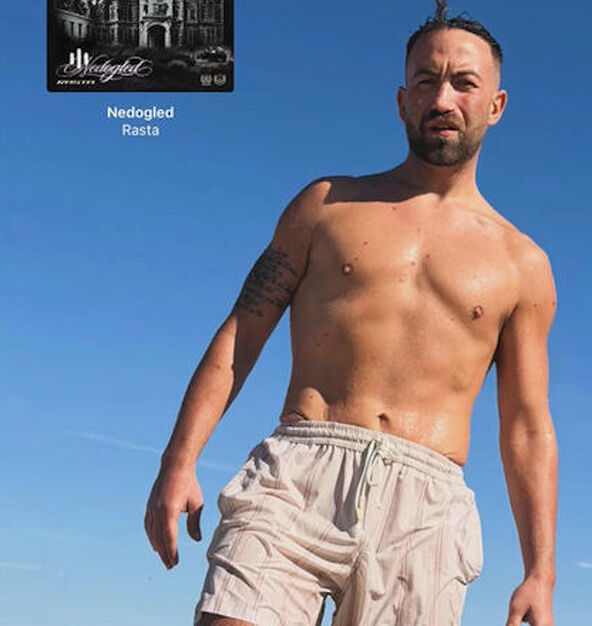 Stefan Đurić Rasta bez majice
