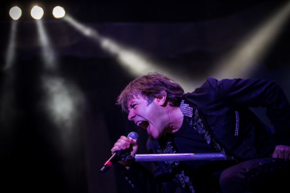 Iron Maiden Brus Dikinson o striming servisima