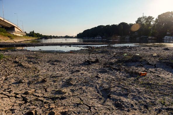 Formiralo se novo prirodno jezero kod Ade Ciganlije usled pada nivoa reke Save.