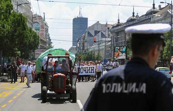 Oglasile se sirene! Srbija stala zbog “Oluje” 