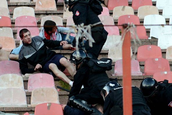 Večiti derbi - Tuča navijača Partizana i Crvene zvezde