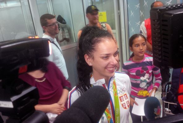 Tijana Bogdanović i Milica Mandić po povratku u Beograd sa Olimpijskih igara