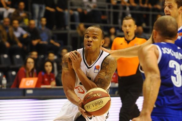 Vil Hečer posle pobede Partizana nad Cibonom