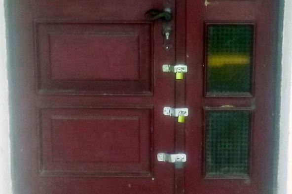 Zaštita od provalnika - Vrata sa sedam katanaca u Crvenoj Crkvi u Srbiji