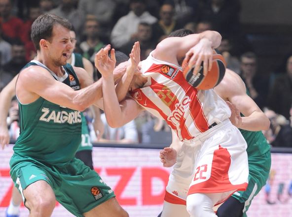 Aplauz navijača Zvezde Šarunas Jasikevičijus