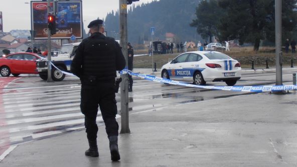 Podgorica - bomba na ambasadu SAD, telo napadača na obdukciji