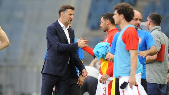 Mladen Krstajić i minutaža igrača protiv Čilea i Bolivije, kojih 11 na Kostariku?