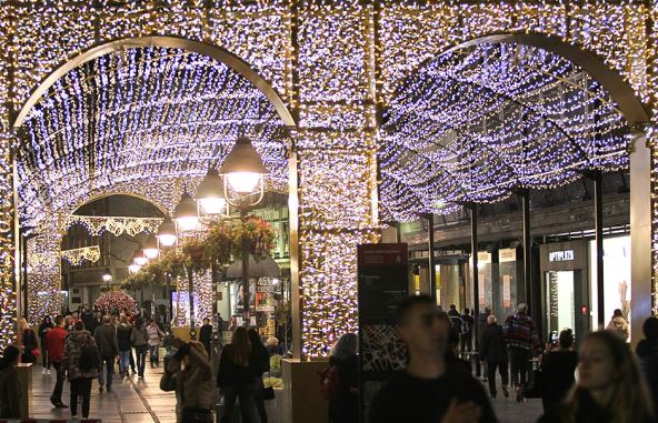 Vesić - Veća zarada od turistima i proslave Nove godine 2019