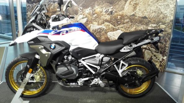 BMW R1250 GS novi avanturistički motor u Srbiji