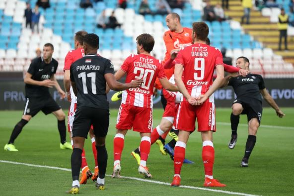 Zvezda - Partizan finale Kupa 2019, fotografije Delije i Grobari korteo ka stadionu