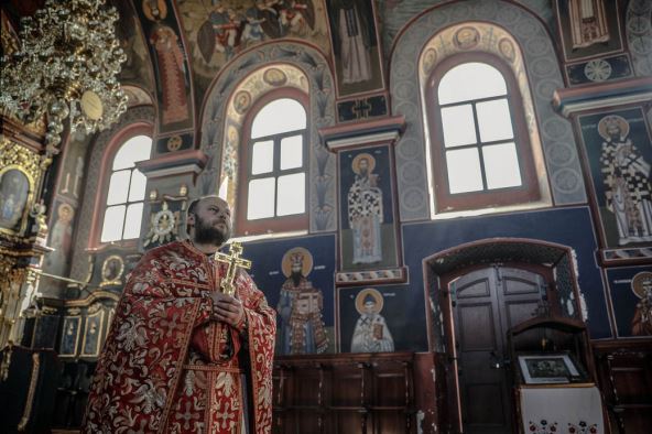 Korona virus Uskrs: Liturgija na Veliki četvrtak, pop zamolio vernike da za Uskrs ostanu kod kuće
