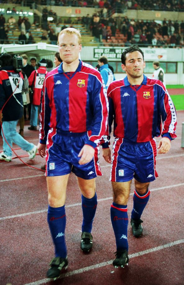 FUDBAL - Austrija - Barselona 1:2. RONALD KOEMAN - Ronald Kuman, i AITOR 'Txiki' BEGIRISTAIN MUJIKA, fudbaleri Barselone. Bec, Wien, 03.11.1993. photo:T.Mihajlovic