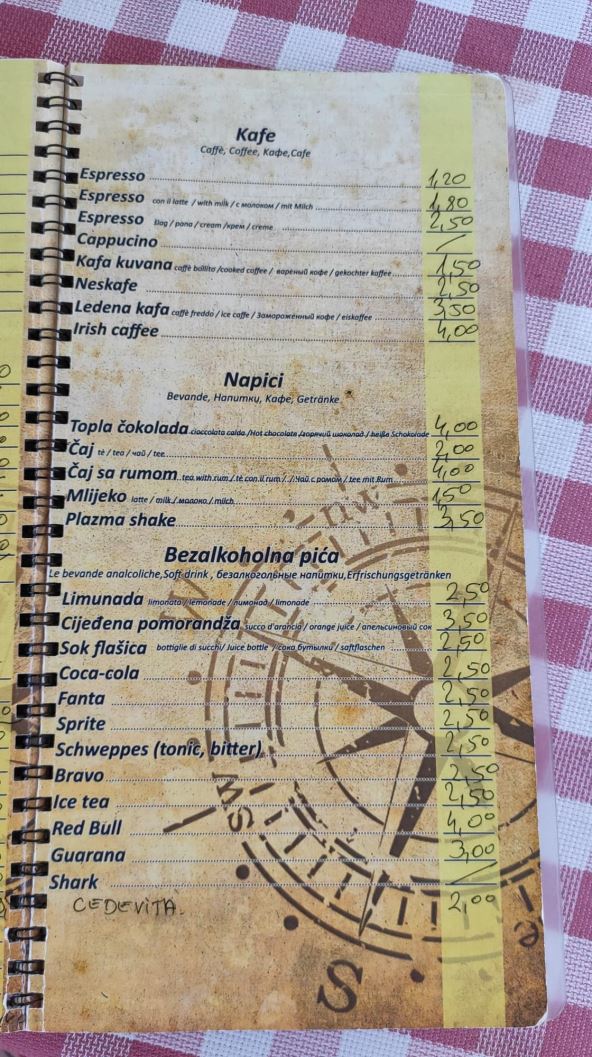 Crna Gora letovanje paprene cene u Sutomoru