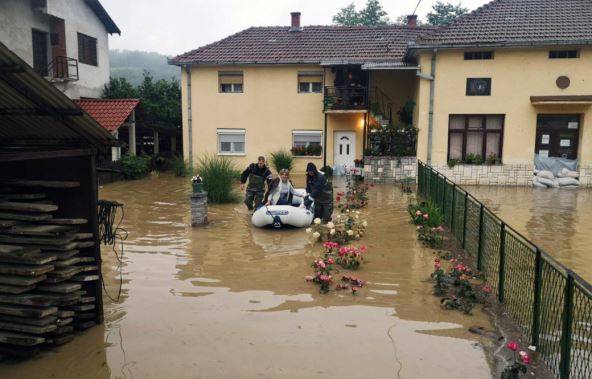 Poplave Ljubovija Osečina Kosjerić evakuacija