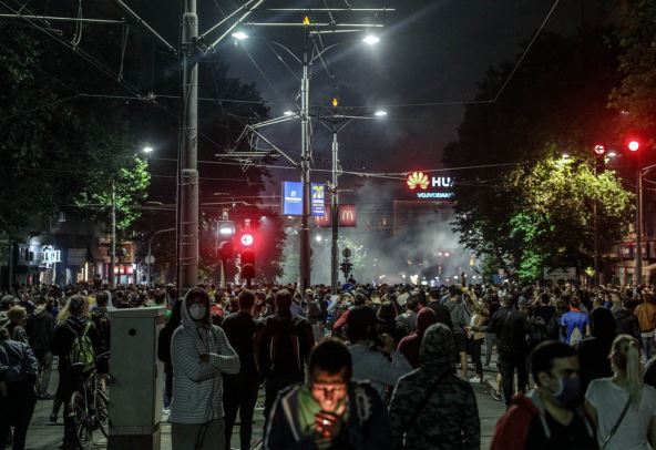 Beograd - Neredi - protest -policija-  Vesić - šteta 