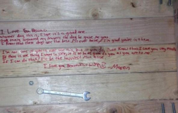 Radni sto pokojni suprug poruka