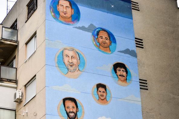 Novi Sad mural košarkaši srbije NBA Nikola Jokić Vlade Divac Prdja Stojaković fotografije