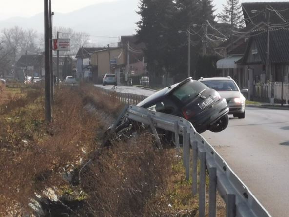 sudar saobracajna nesreca cacak povredjene dve osobe