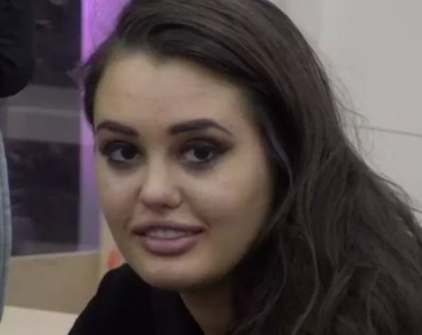 Ana Korać pre plastičnih operacija