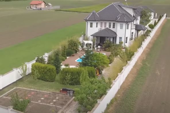 Seka Aleksić teško odrastanje