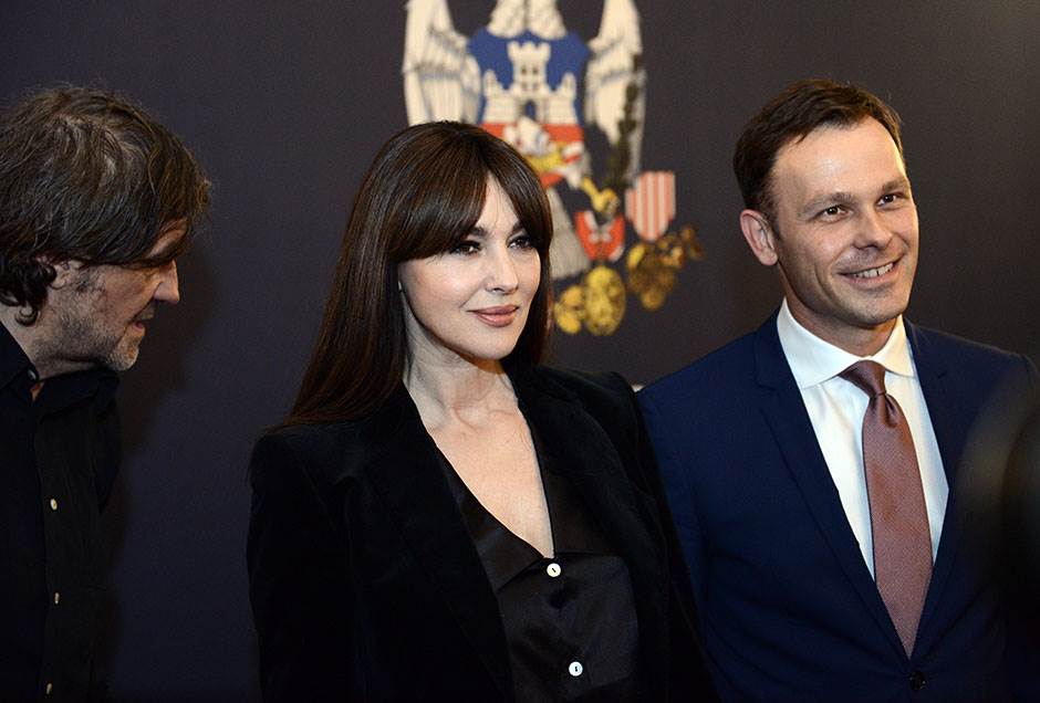 Raskinuli Monika Beluči i Tim Barton