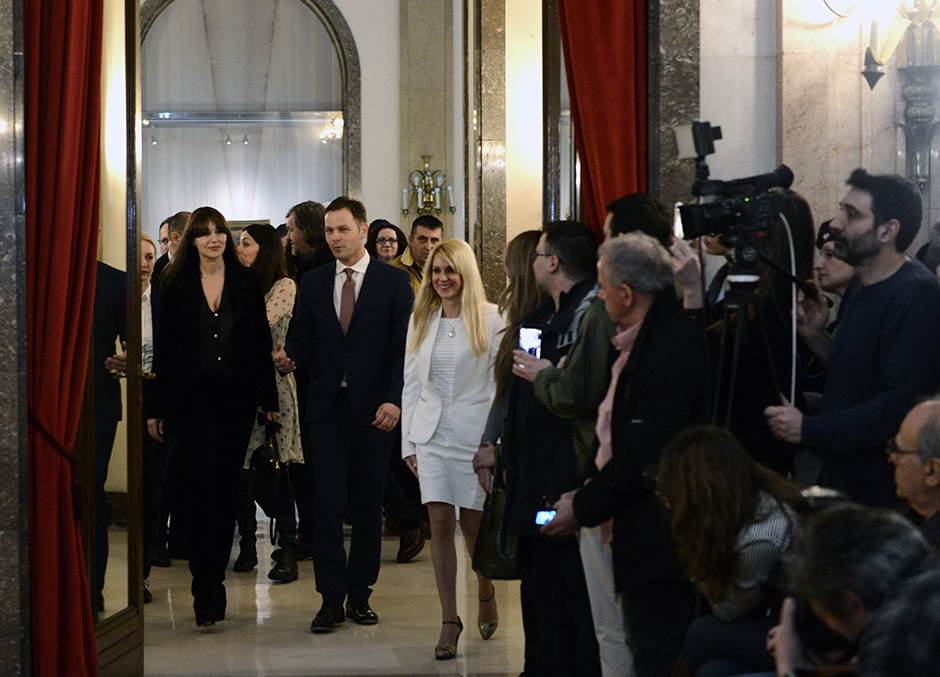 Monika Beluči bez brushaltera