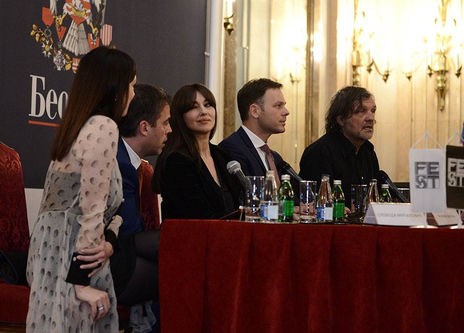 Sloboda Mićalović očarala Vojina Ćetkovića sa 17 pa lumpovala na njegovoj momačkoj večeri