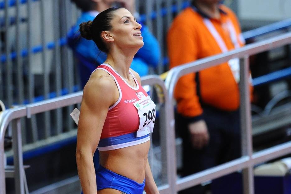 Ivana Španović u venčanici fotografije sa svadbe sa Markom Vuletom