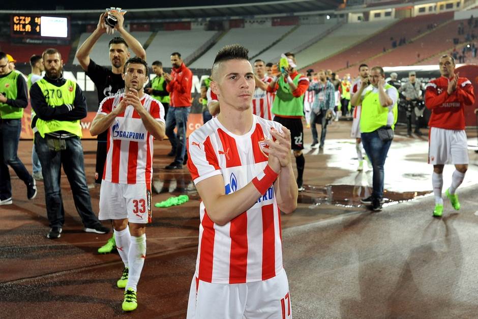 Srđan Plavšić krvav iznet sa terena