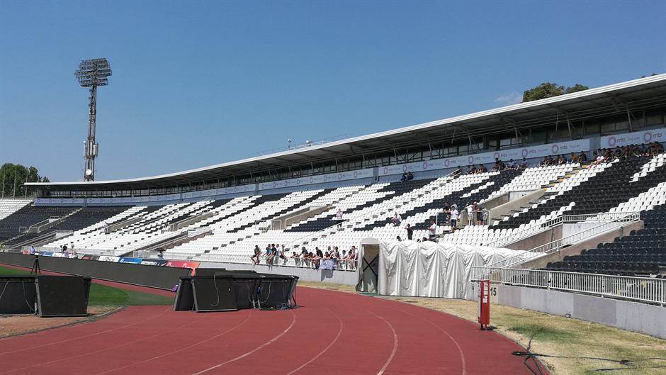 Da li se renovira stadion FK Partizan?