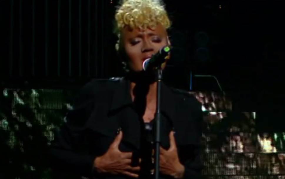 Bebi Dol se povukla iz javnog sveta brine o majci i tetki