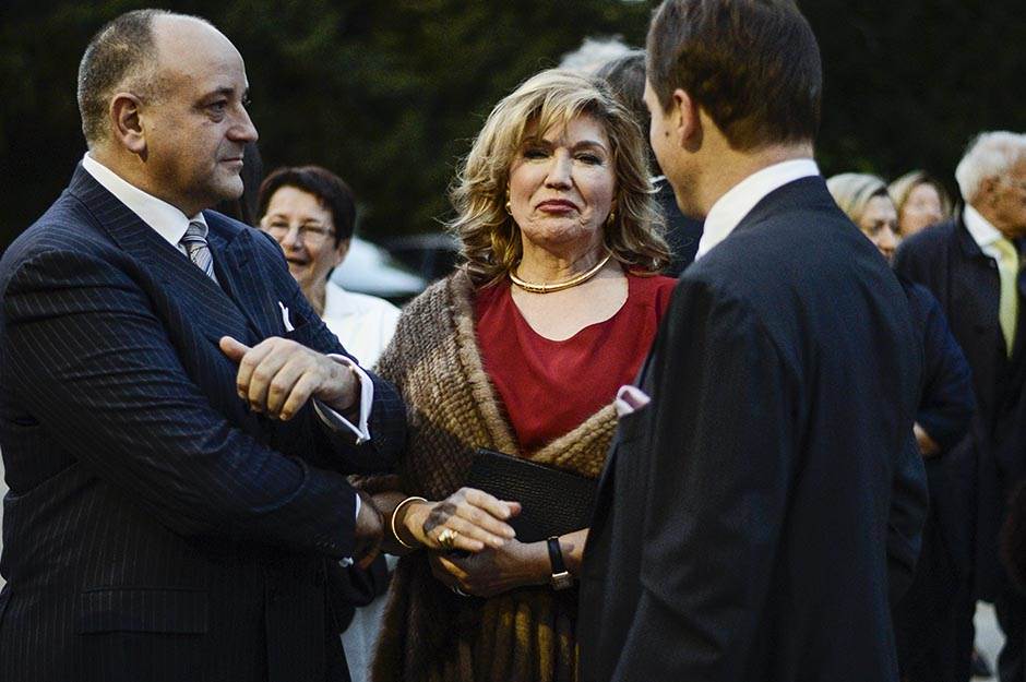 Suzana Mančić o počecima i zaradi