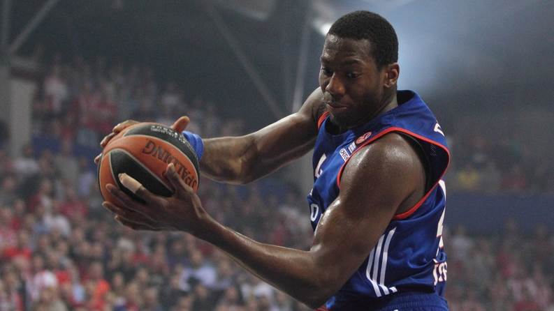 Brajant Danston povređen u saobraćajnoj nesreći