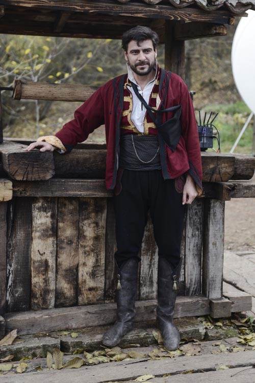 Serija Pevačica ko glumi inspektore Milica Pavlović Vuk Kostić 