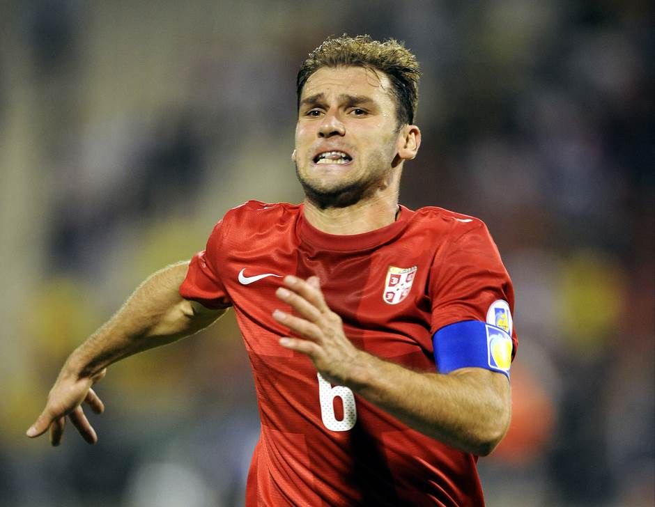 Branislav Ivanović pomagao hrvatskom golmanu Mateju Delaču