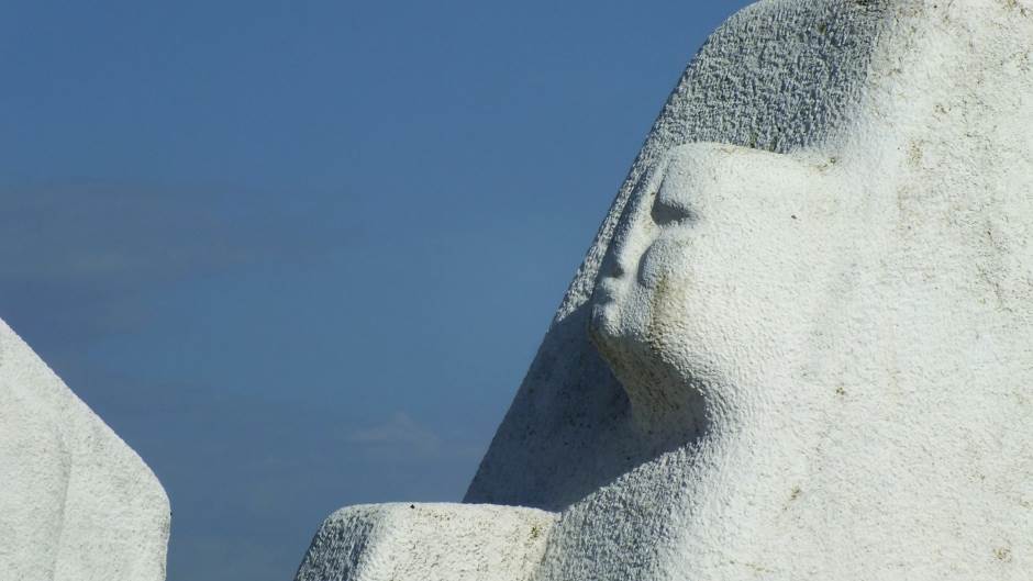 Spomenici bivše Jugoslavije komunistička arhitektura