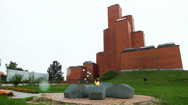 Spomenici bivše Jugoslavije komunistička arhitektura