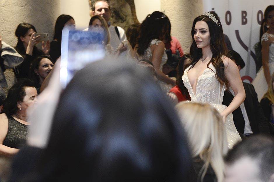 Helena Topalović na Instagramu SLIKE i VIDEO