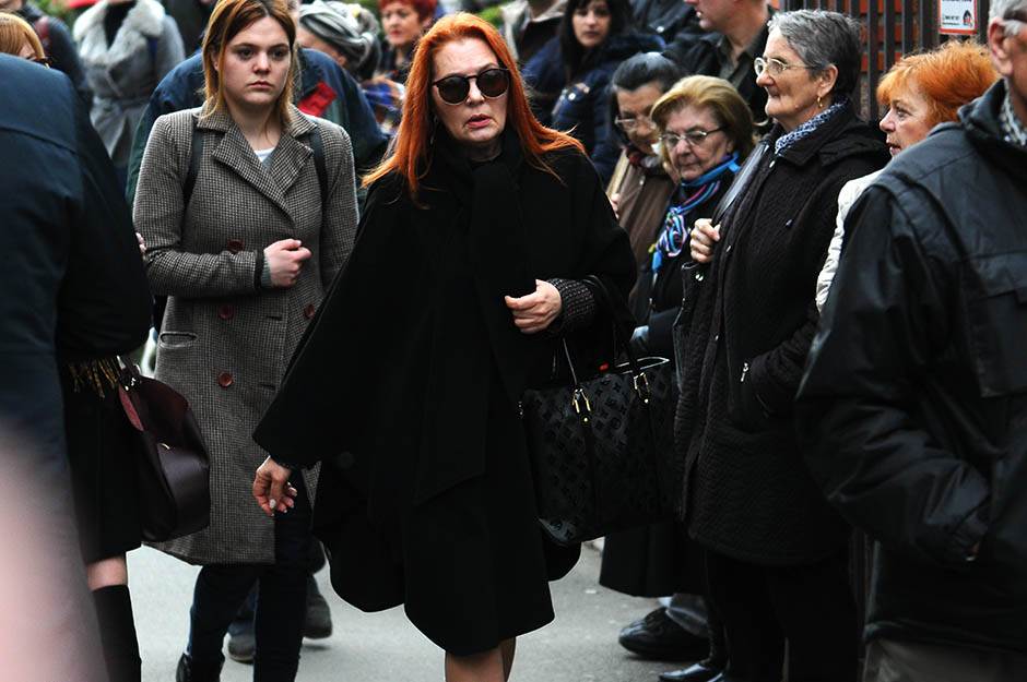 Tanji Bošković otac persirao u školi