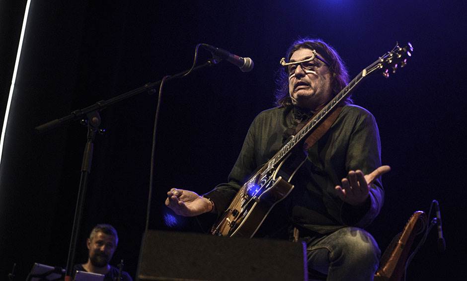 Rambo Amadeus završio u gipsu