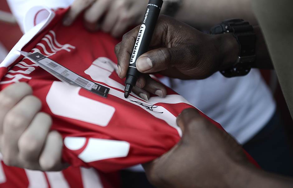 Mičel Donald navijači Crvene zvezde su spremni da umru za klub 