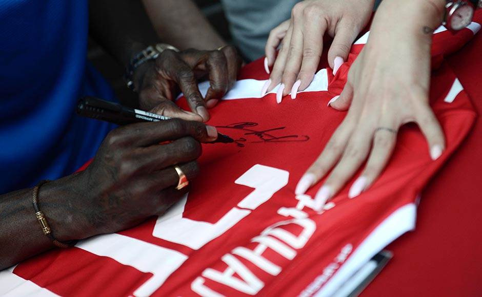 Mičel Donald navijači Crvene zvezde su spremni da umru za klub 