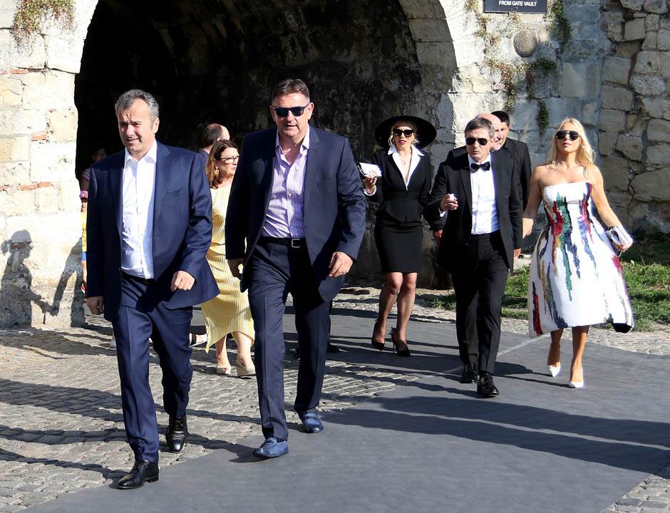 piski cerka anja valente suprug hugo godisnjica braka foto