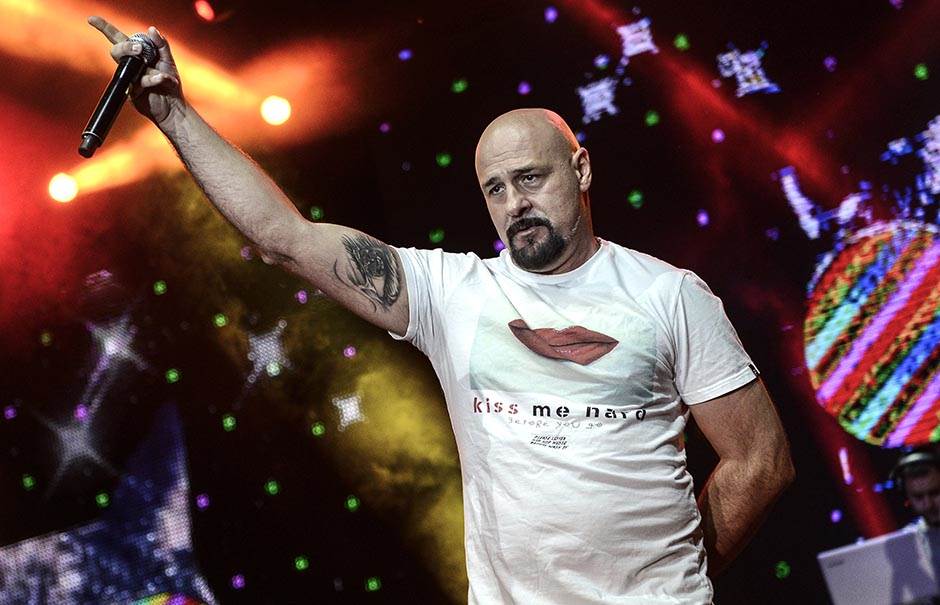 Zbog dojave o bombi prekinut koncert zvezda devedesetih