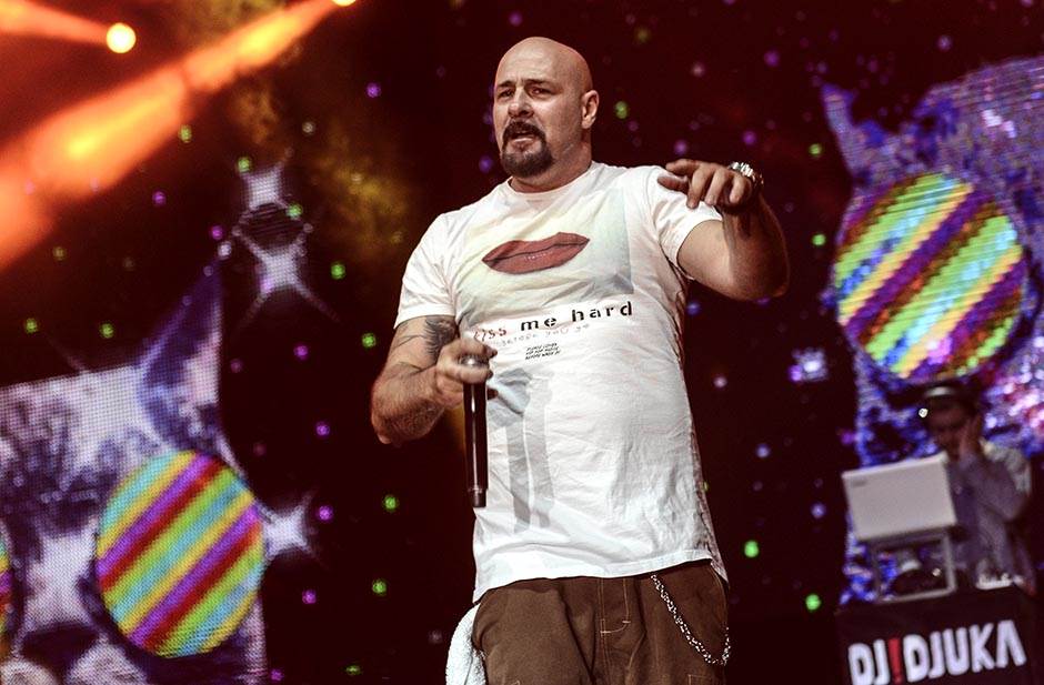 Zbog dojave o bombi prekinut koncert zvezda devedesetih